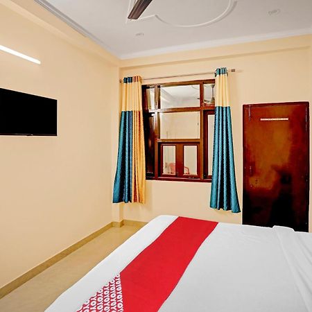 Hotel O Pari Hotel Ghaziabad Eksteriør bilde