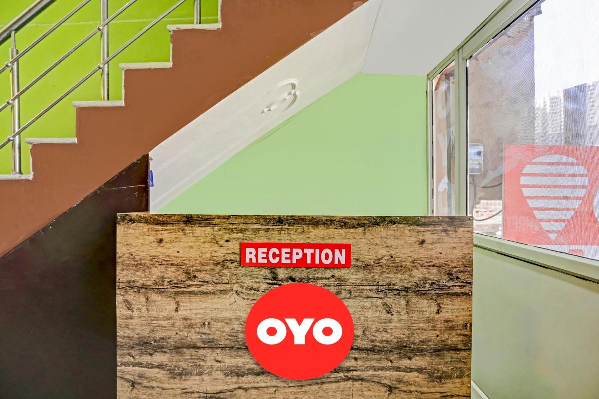 Hotel O Pari Hotel Ghaziabad Eksteriør bilde